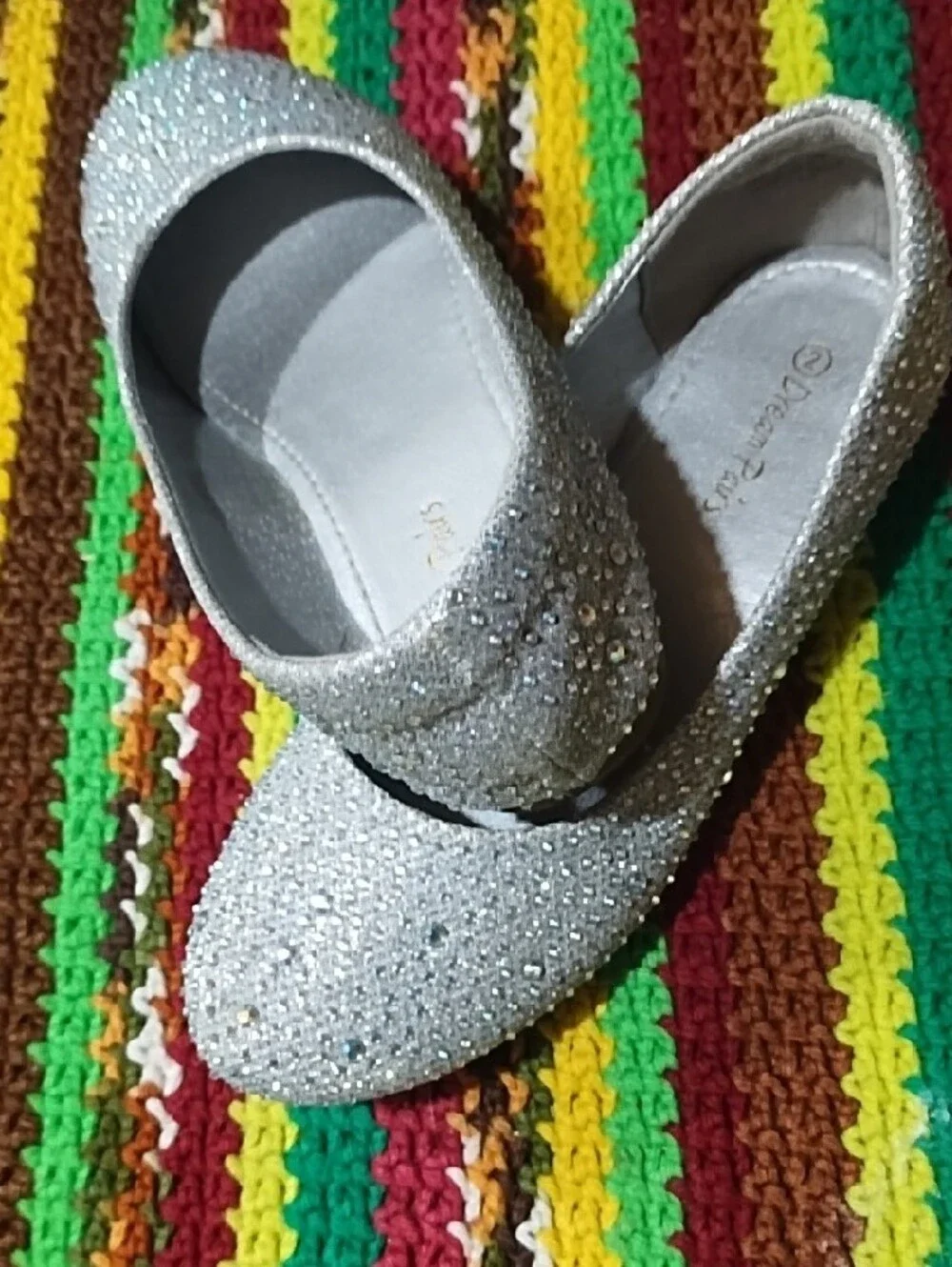 Bundle Of 2 EUC Dream Pairs Glitter Ballet Flats in Gold and Silver Size 2.